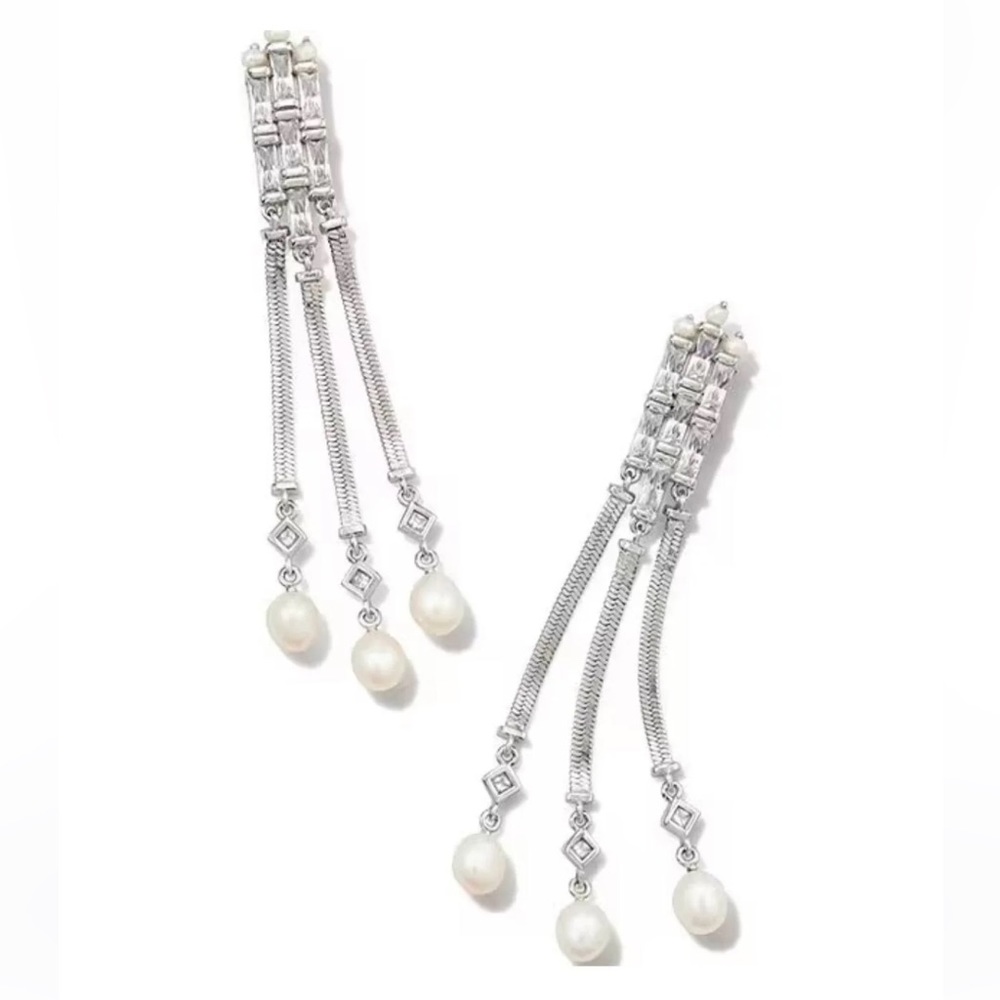 NWT never worn Kendra Scott Gracie Linear Earrings